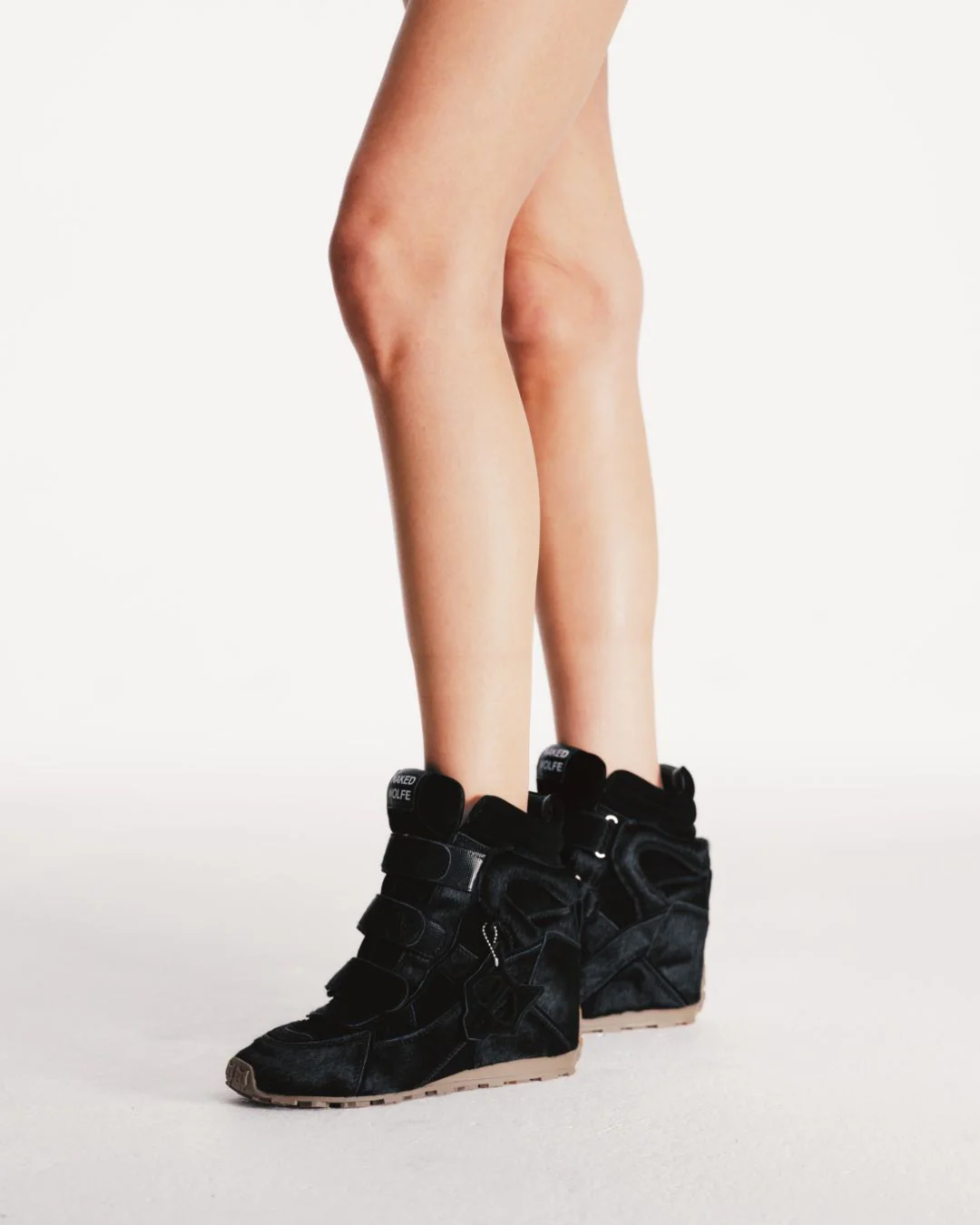 Element Black Pony - Image 11