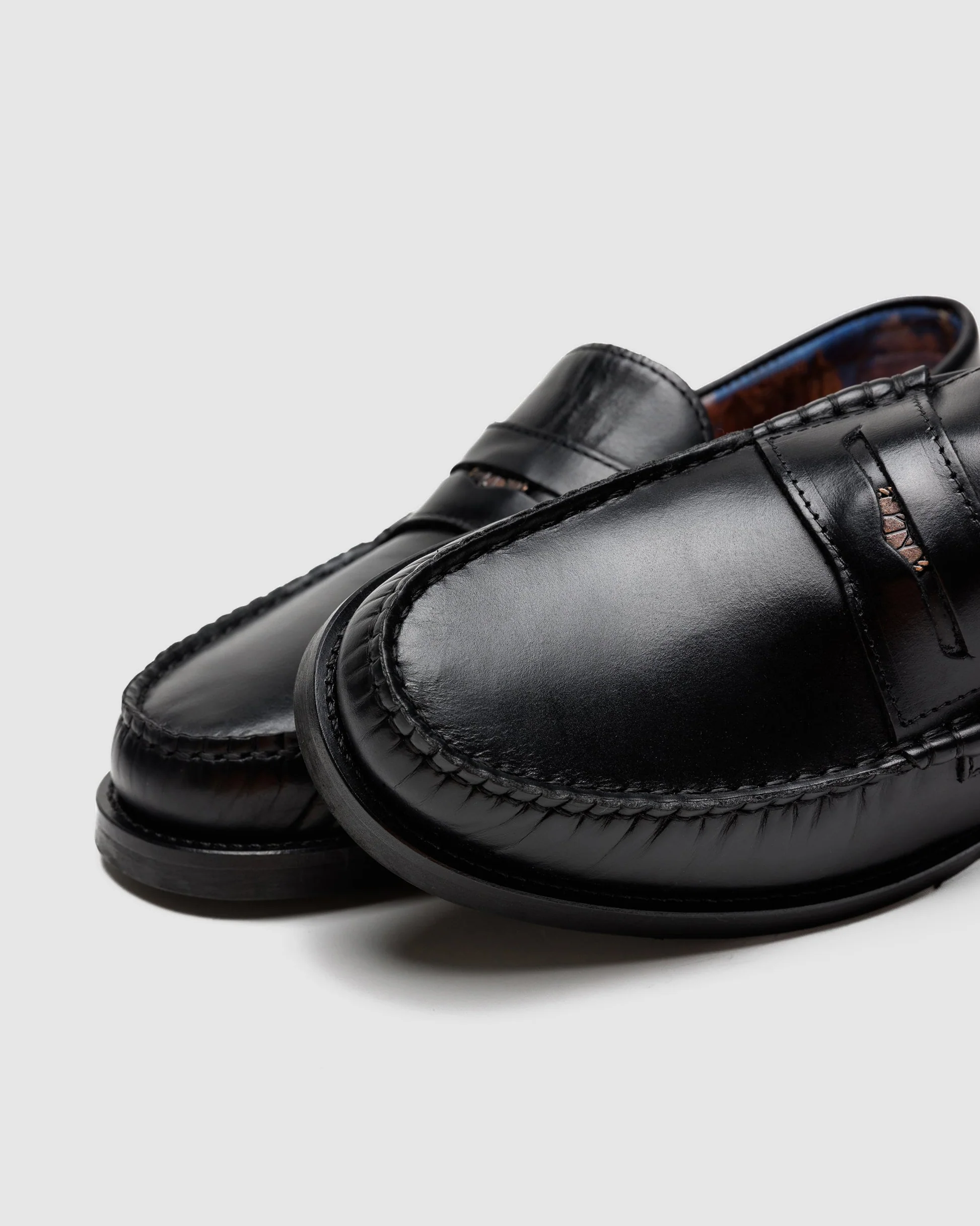 Riviera Black Leather - Image 4